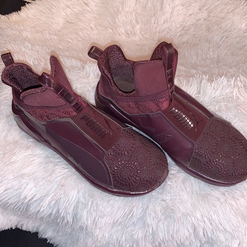 ⭐️WOMEN’S PUMA FIERCE KRM SNEAKERS⭐️ - Picture 2 of 11